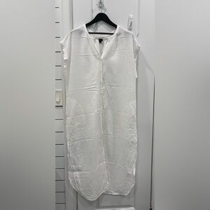 GAP White Sleeveless Dress